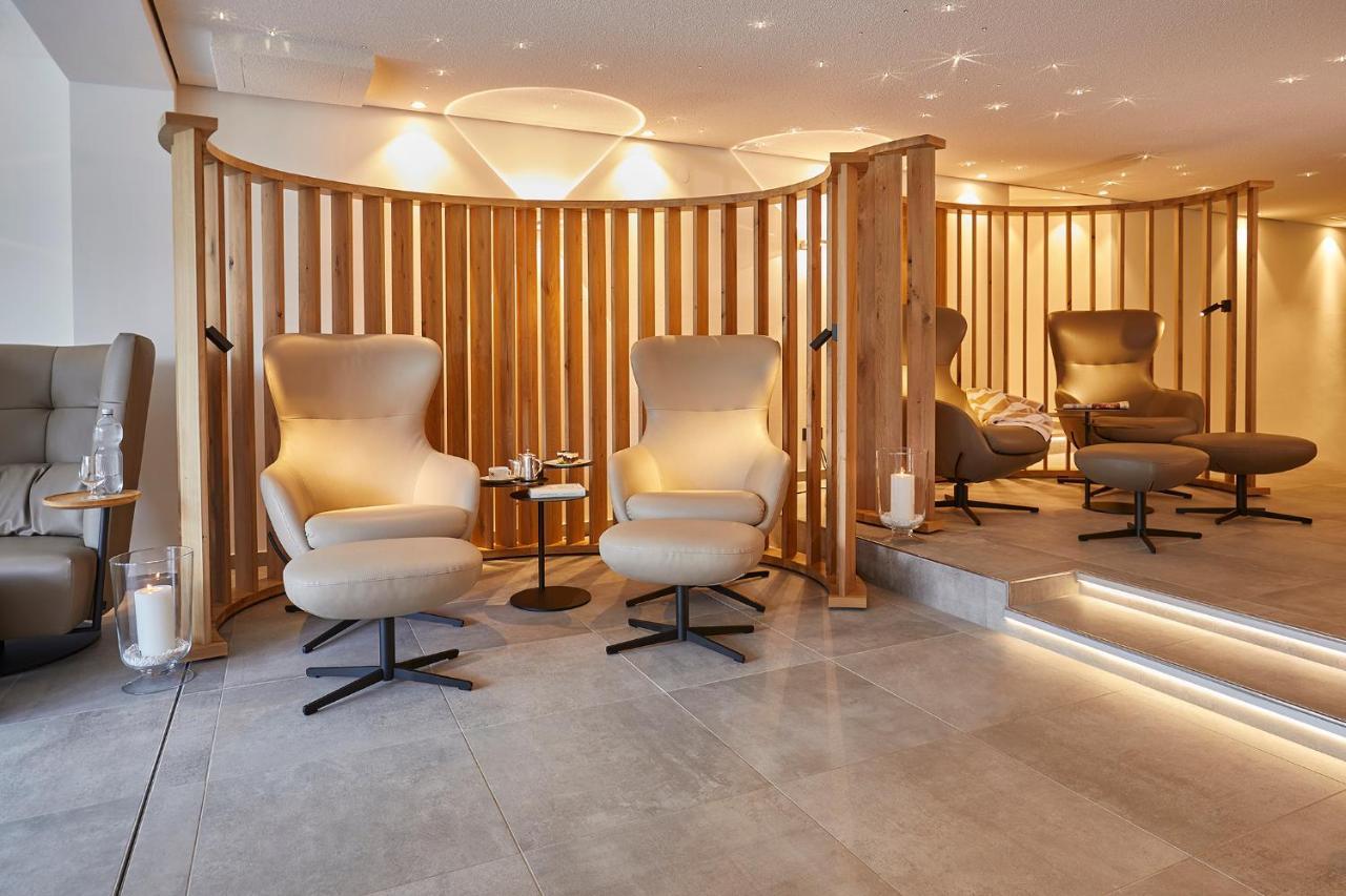 Erfurths Bergfried Ferien & Wellnesshotel 欣特察尔滕 外观 照片