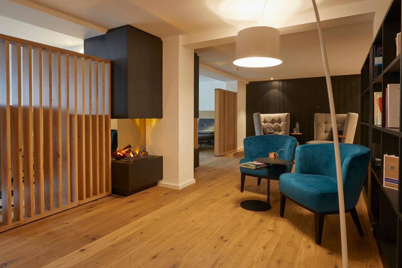 Erfurths Bergfried Ferien & Wellnesshotel 欣特察尔滕 外观 照片
