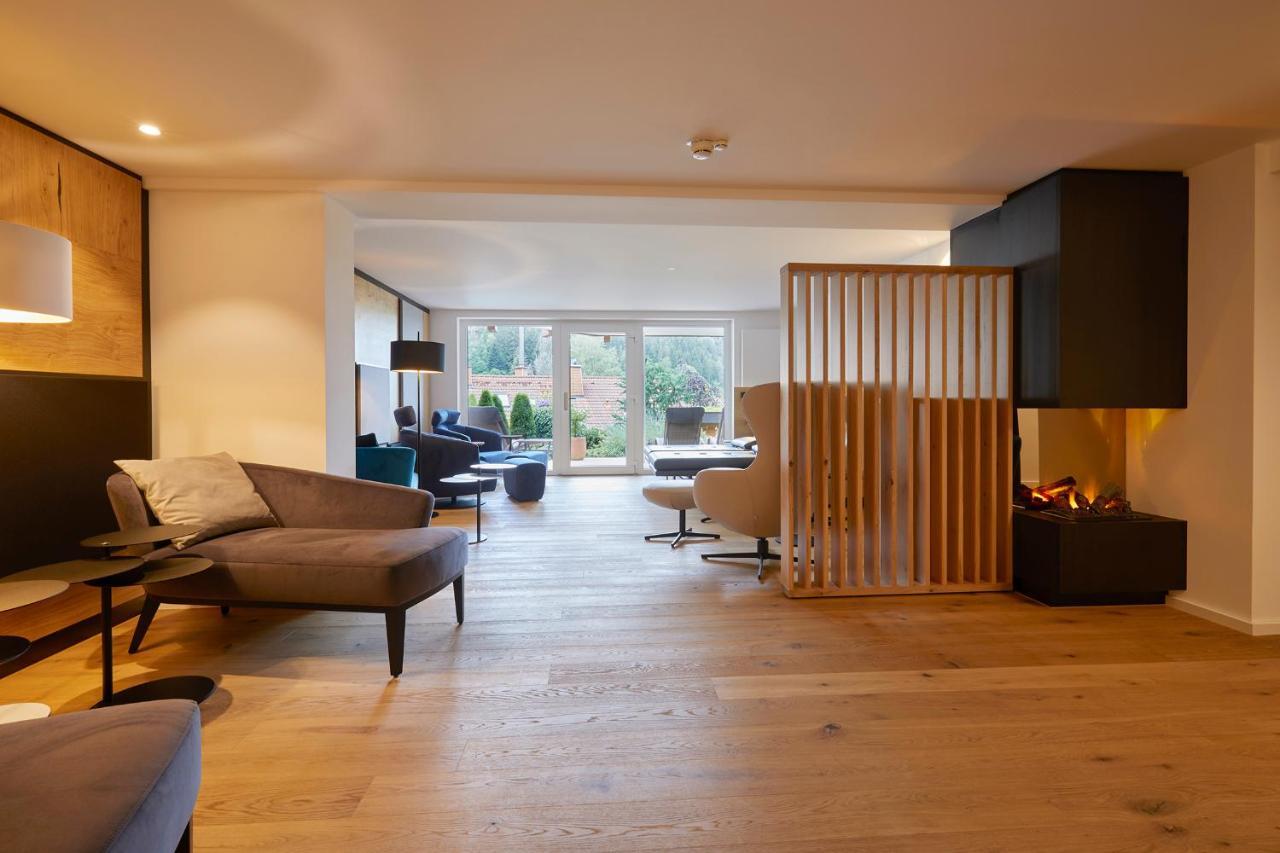 Erfurths Bergfried Ferien & Wellnesshotel 欣特察尔滕 外观 照片
