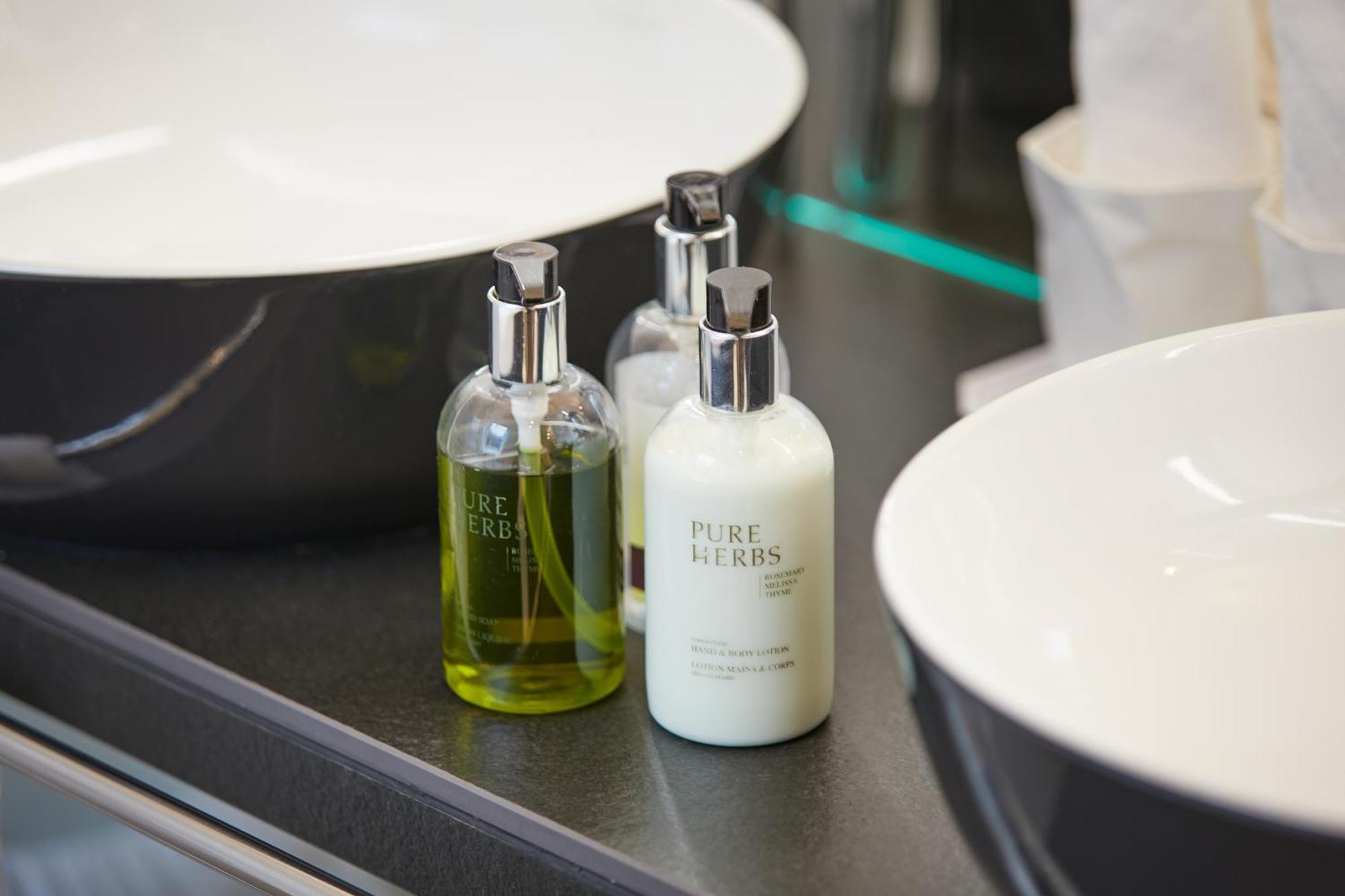 Erfurths Bergfried Ferien & Wellnesshotel 欣特察尔滕 外观 照片