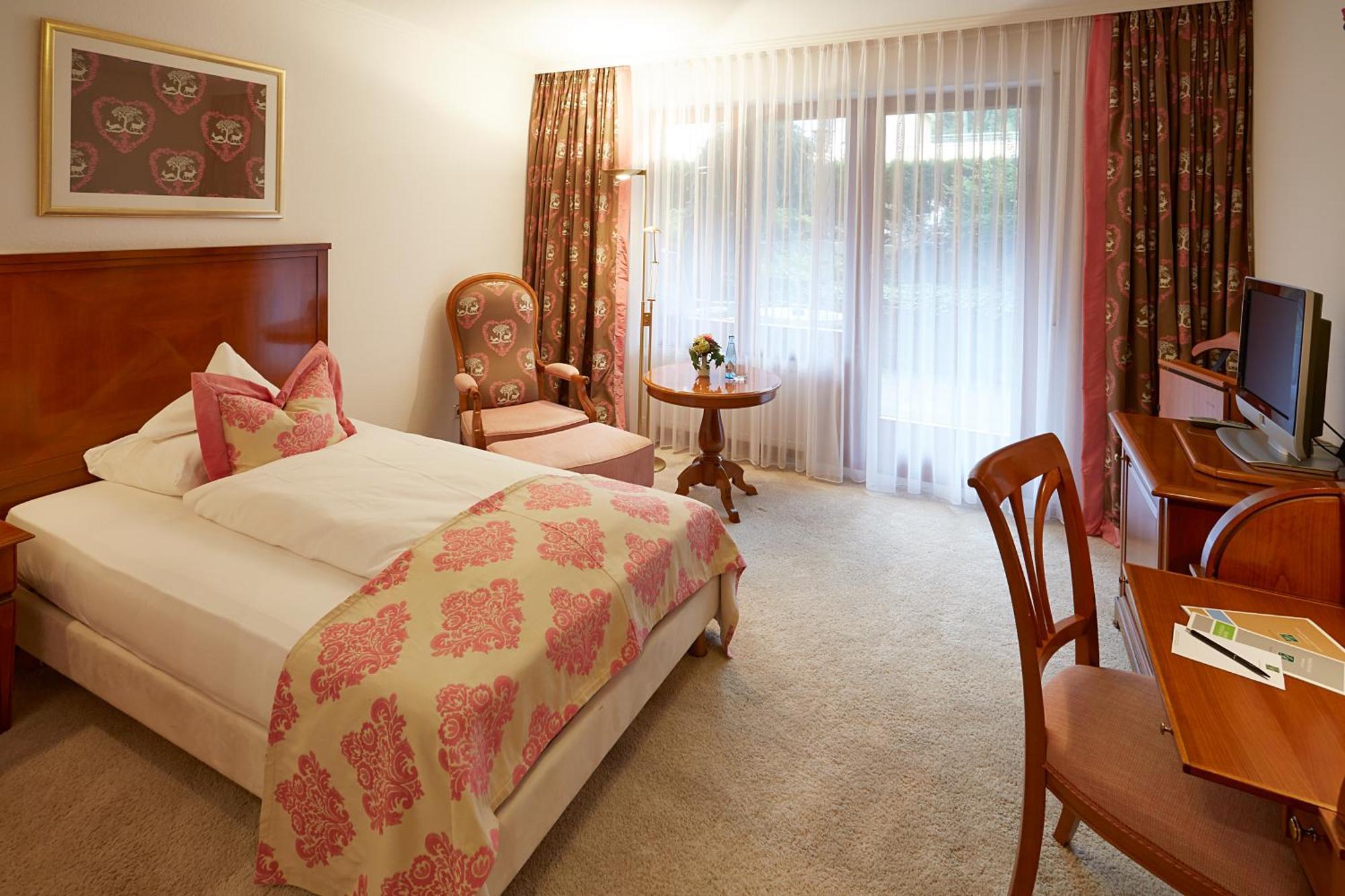 Erfurths Bergfried Ferien & Wellnesshotel 欣特察尔滕 外观 照片